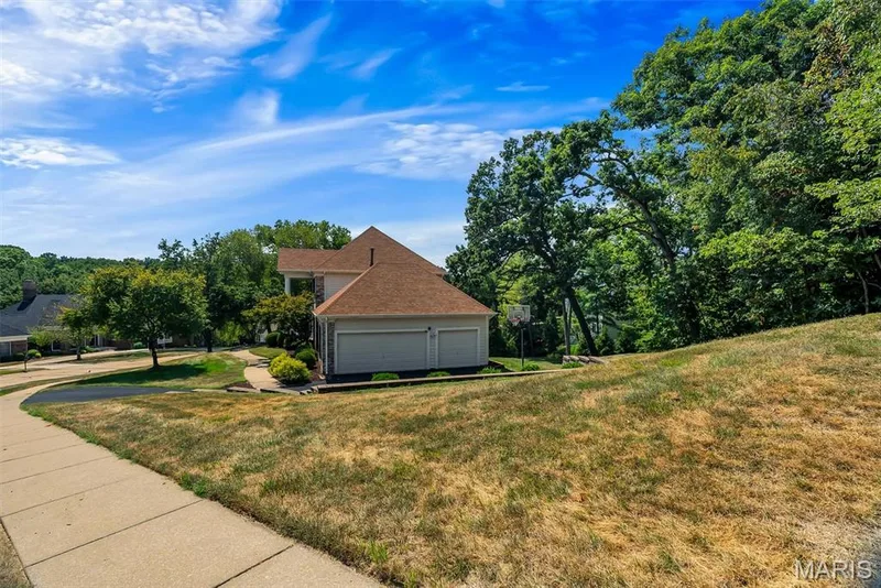 1415 Haarman Oak Drive, Chesterfield, MO 63005 — listing photo 53 of 68
