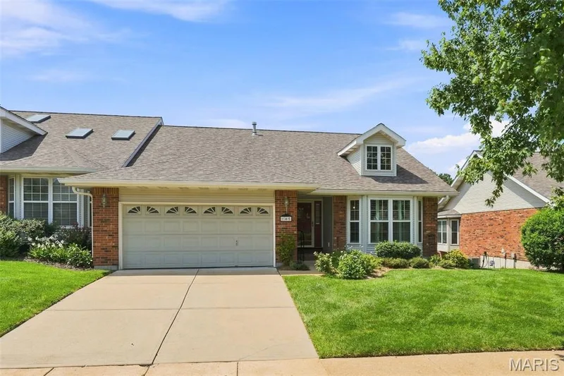 845 Braefield Court, Chesterfield, MO 63017 — listing photo 1 of 28