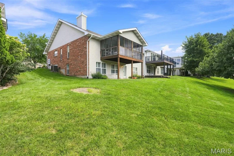 845 Braefield Court, Chesterfield, MO 63017 — listing photo 23 of 28