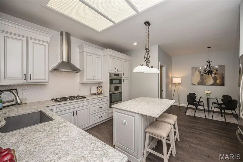 14143 Woods Mill Cove Drive, Chesterfield, MO 63017 — listing photo 14 of 51
