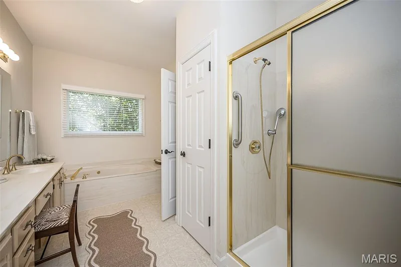 14143 Woods Mill Cove Drive, Chesterfield, MO 63017 — listing photo 39 of 51