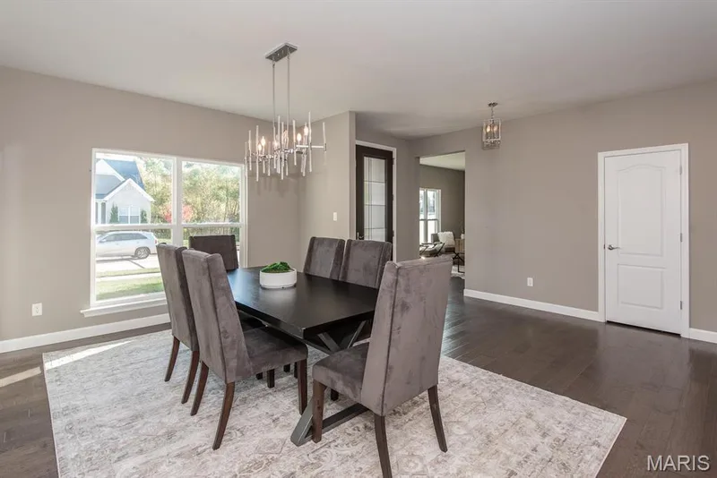 2708 Brook Hill Lane, St Charles, MO 63303 — listing photo 3 of 49