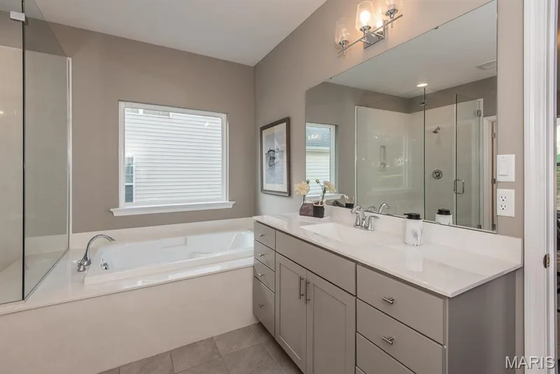 2708 Brook Hill Lane, St Charles, MO 63303 — listing photo 13 of 49