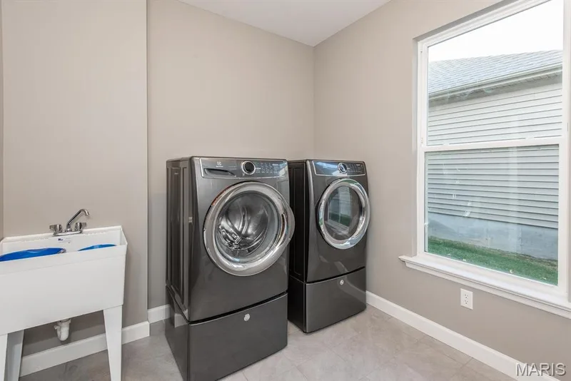 2708 Brook Hill Lane, St Charles, MO 63303 — listing photo 31 of 49