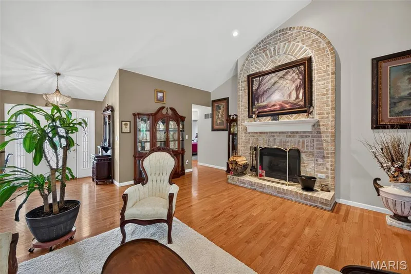406 Rascal Crossing, O'Fallon, MO 63366 — listing photo 2 of 73