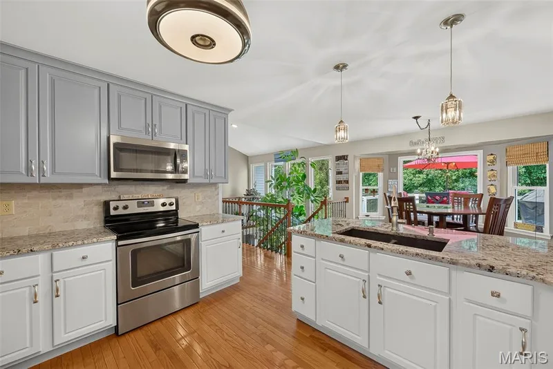 406 Rascal Crossing, O'Fallon, MO 63366 — listing photo 3 of 73