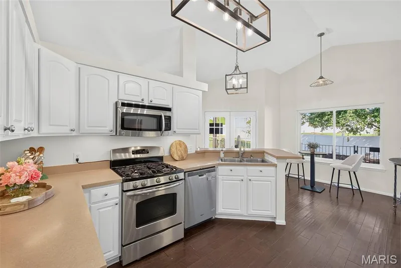 Stainless steel appliances — 1509 Langrove Drive, O'Fallon, MO 63368