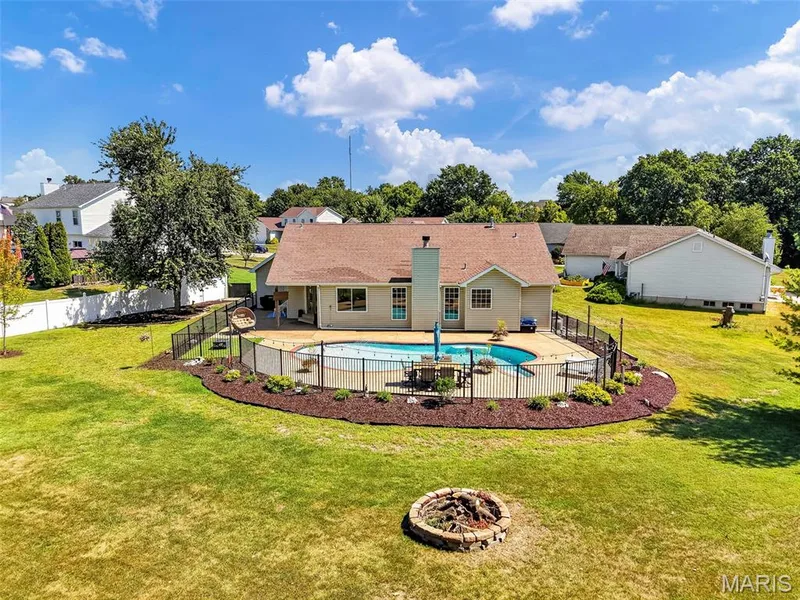 Built in fire-pit — 1509 Langrove Drive, O'Fallon, MO 63368