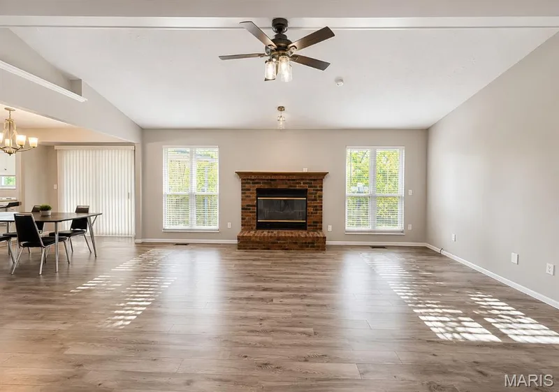 21 White Chapel, O'Fallon, MO 63368 — listing photo 7 of 44