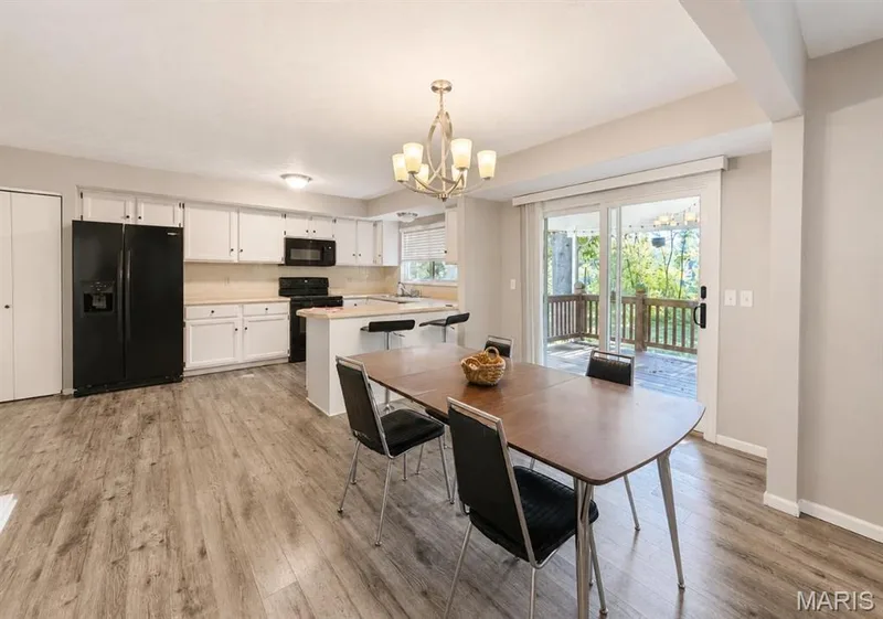 21 White Chapel, O'Fallon, MO 63368 — listing photo 10 of 44