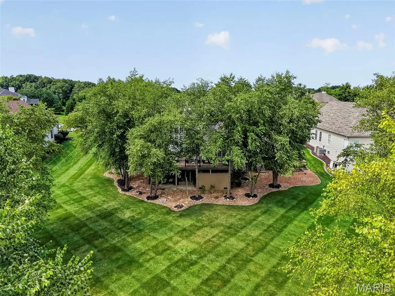 62 Saybridge Manor Parkway, Lake St. Louis, MO 63367 — listing photo 5 of 97