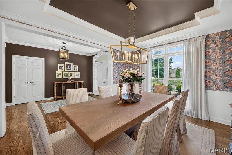 62 Saybridge Manor Parkway, Lake St. Louis, MO 63367 — listing photo 8 of 97