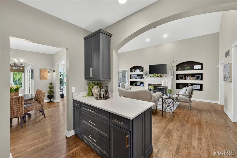 62 Saybridge Manor Parkway, Lake St. Louis, MO 63367 — listing photo 16 of 97