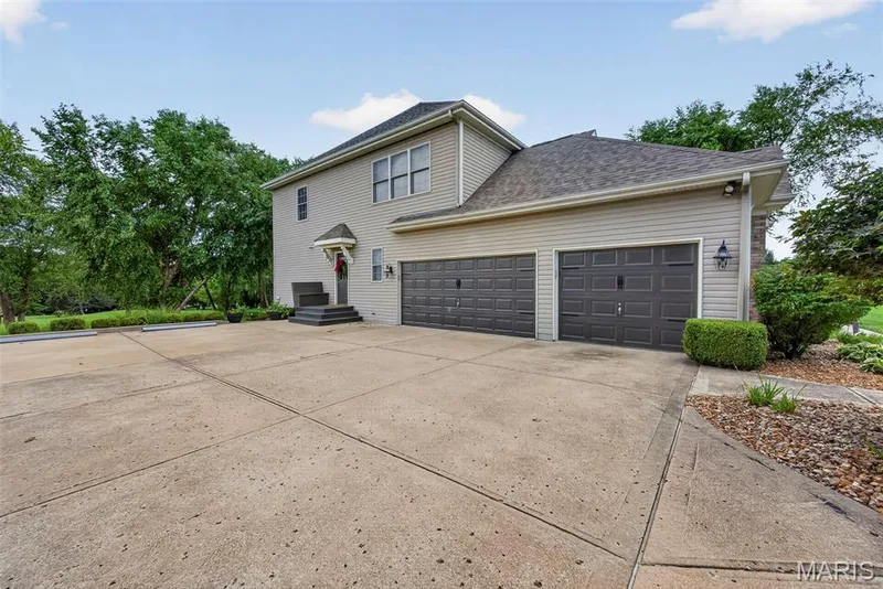 62 Saybridge Manor Parkway, Lake St. Louis, MO 63367 — listing photo 91 of 97
