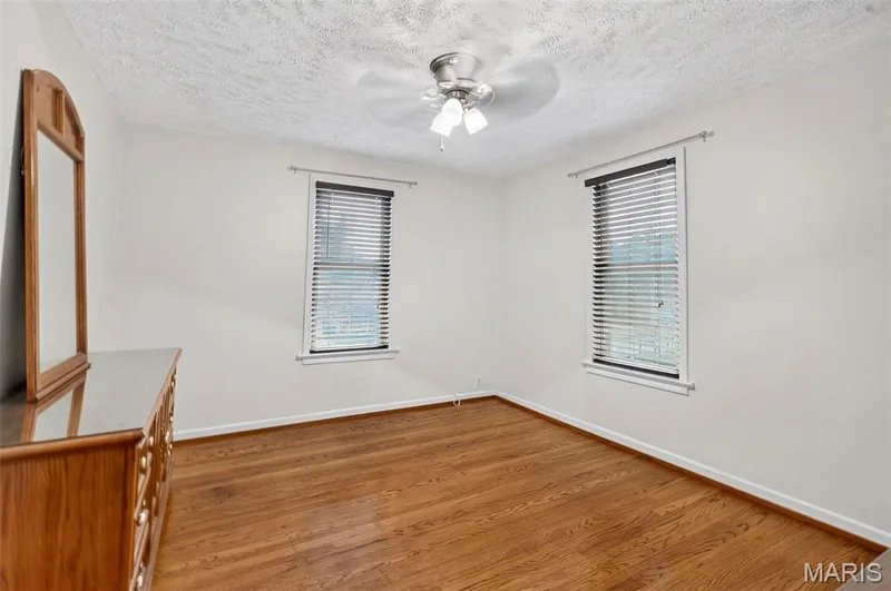1128 Hall Street, St Charles, MO 63301 — listing photo 16 of 25