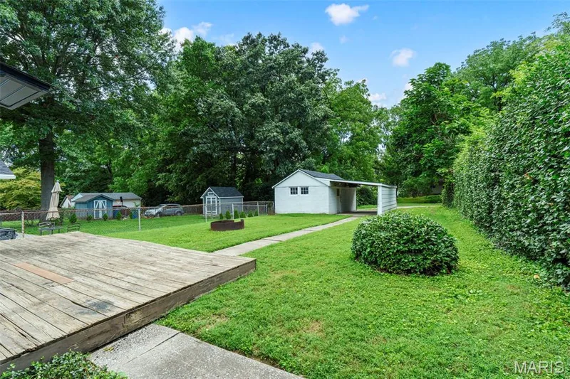 1128 Hall Street, St Charles, MO 63301 — listing photo 23 of 25