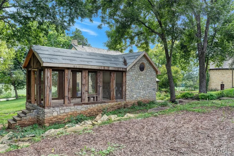custom chicken coop — 2275 Highway F #LOT 1, Defiance, MO 63341