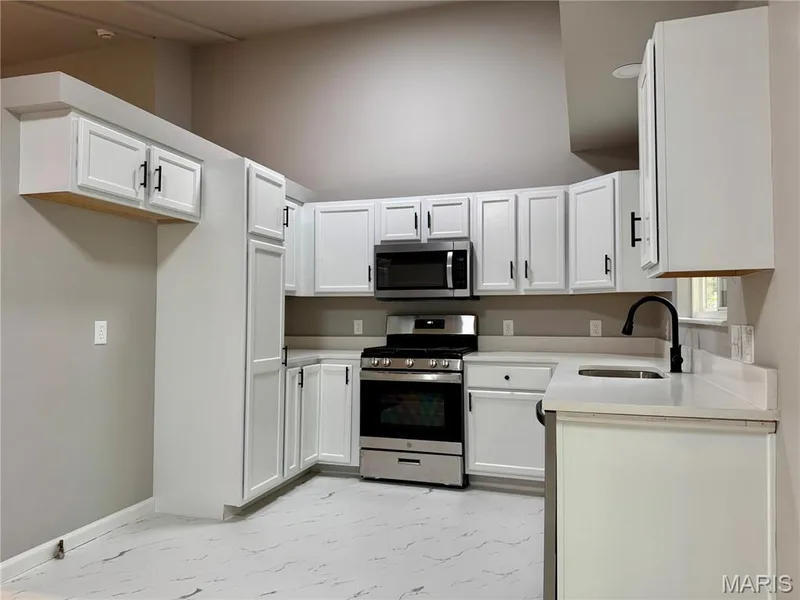 1035 Providence Pointe Drive, Wentzville, MO 63385 — listing photo 12 of 42