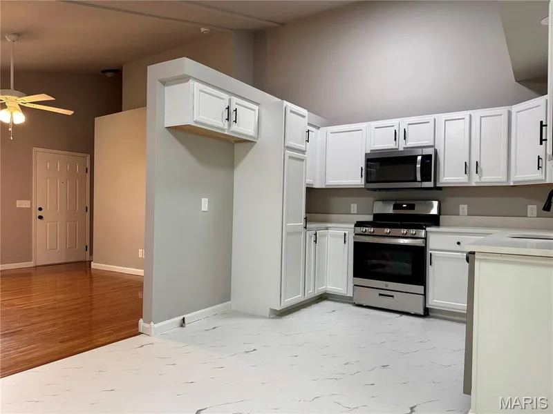 1035 Providence Pointe Drive, Wentzville, MO 63385 — listing photo 13 of 42