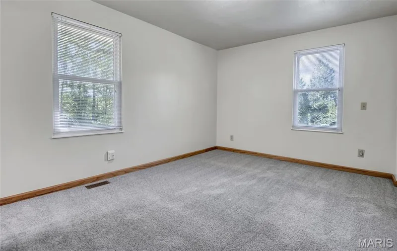 1401 Tamarack Drive, St Charles, MO 63301 — listing photo 12 of 30