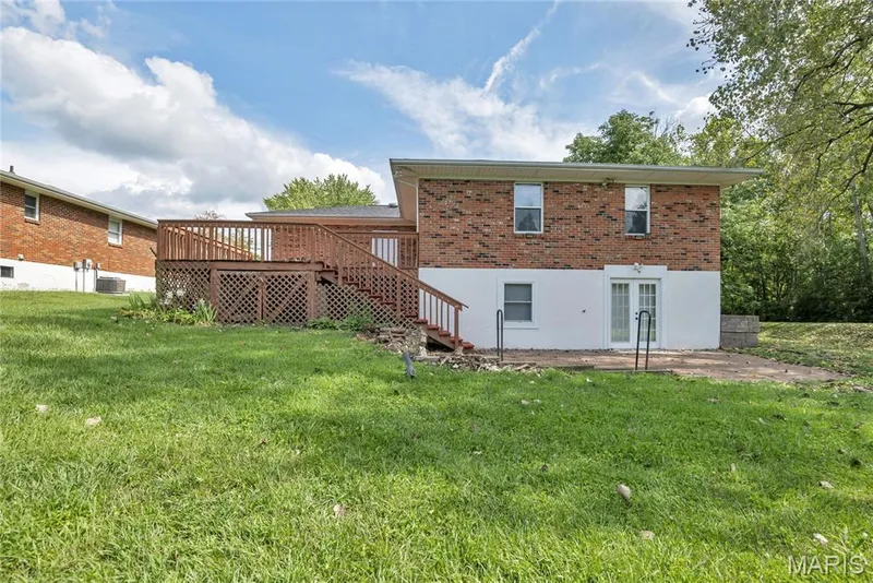 1401 Tamarack Drive, St Charles, MO 63301 — listing photo 27 of 30