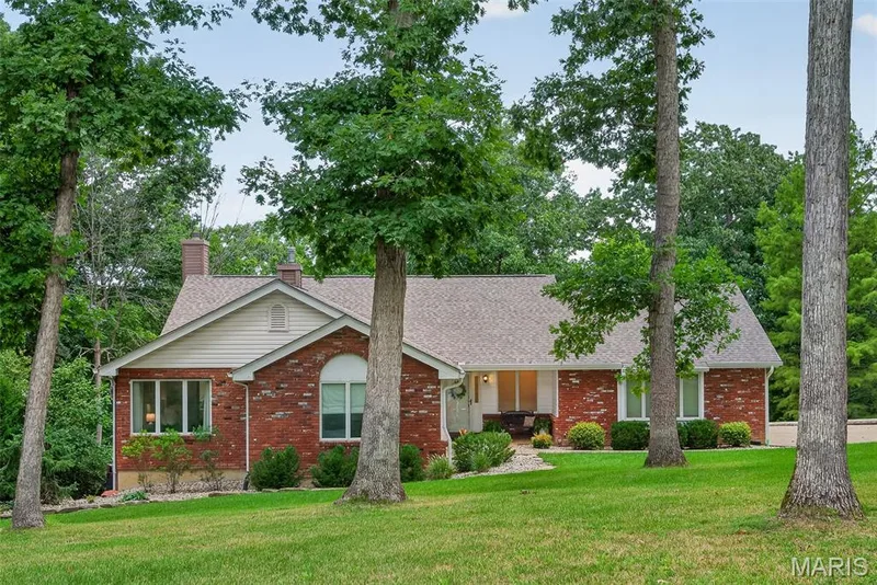29 Greenview Drive, Defiance, MO 63341 — listing photo 3 of 70