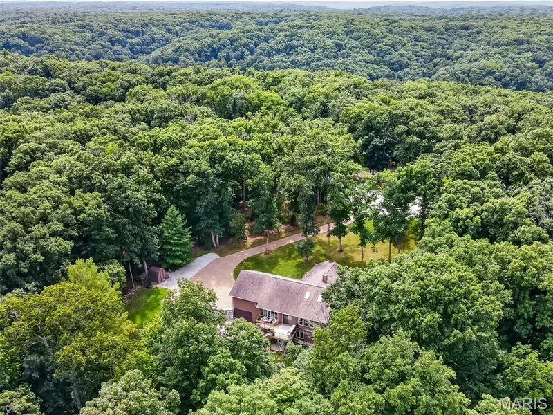 29 Greenview Drive, Defiance, MO 63341 — listing photo 6 of 70