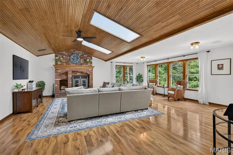 29 Greenview Drive, Defiance, MO 63341 — listing photo 13 of 70
