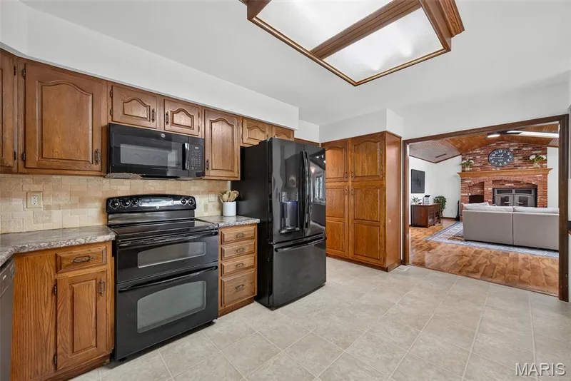 29 Greenview Drive, Defiance, MO 63341 — listing photo 28 of 70
