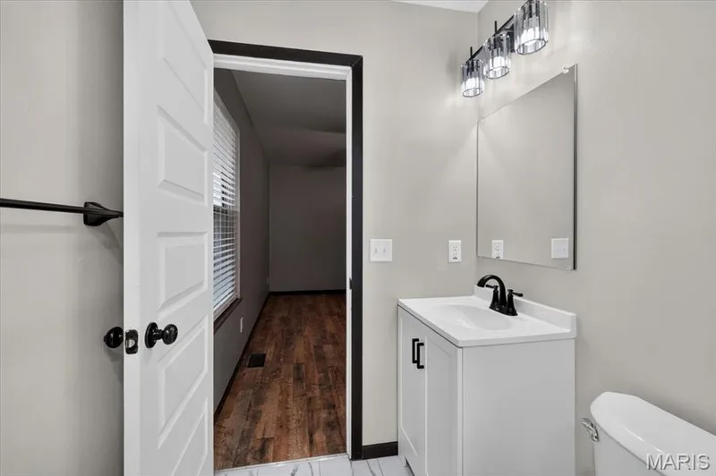 1688 Knightwood Lane, O'Fallon, MO 63366 — listing photo 12 of 22
