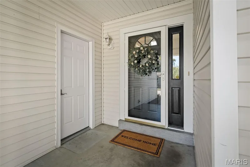 226 Barrington Drive, St Peters, MO 63376 — listing photo 5 of 31
