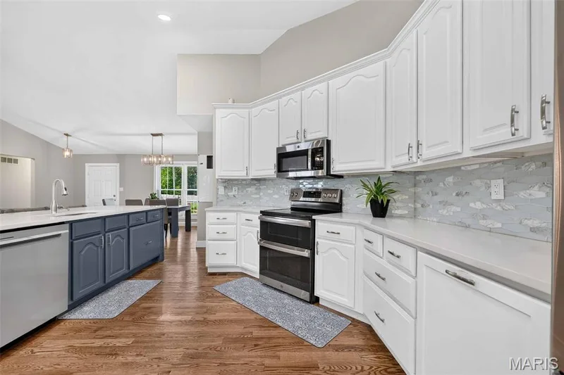 1420 Prospect Lakes Drive, Wentzville, MO 63385 — listing photo 13 of 59