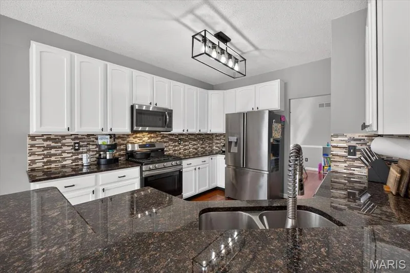 2780 Dunvegan Drive, Dardenne Prairie, MO 63368 — listing photo 13 of 35