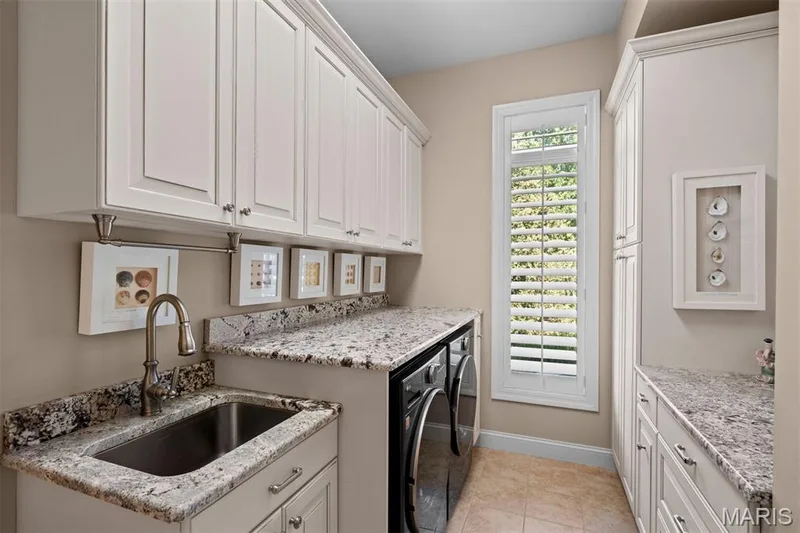 195 Kendall Bluff Court, Chesterfield, MO 63017 — listing photo 21 of 28