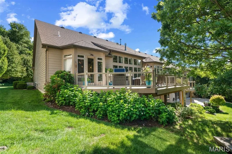 195 Kendall Bluff Court, Chesterfield, MO 63017 — listing photo 27 of 28