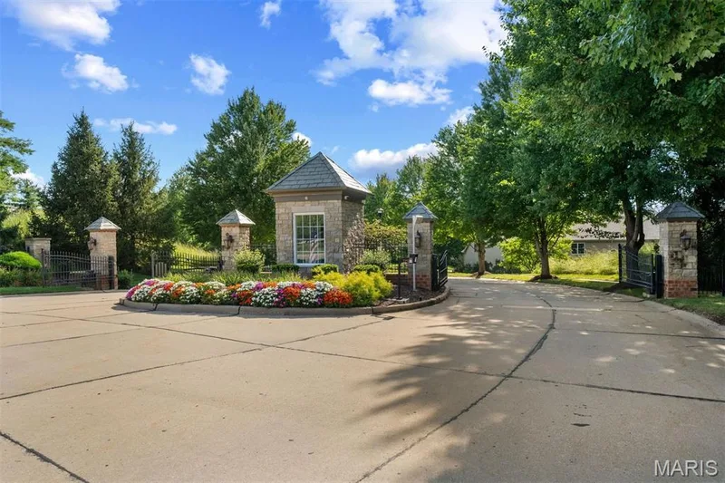 195 Kendall Bluff Court, Chesterfield, MO 63017 — listing photo 28 of 28