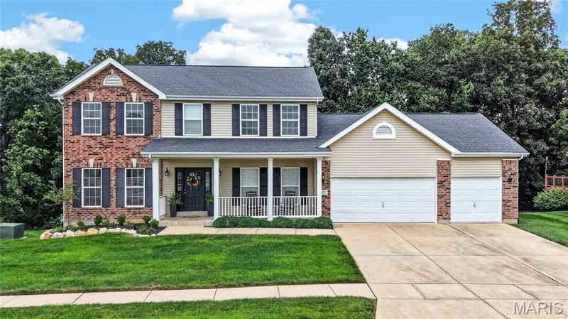 931 Lindmark Drive, Wentzville, MO — listing photo 1