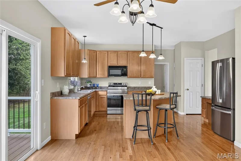 931 Lindmark Drive, Wentzville, MO 63385 — listing photo 18 of 58