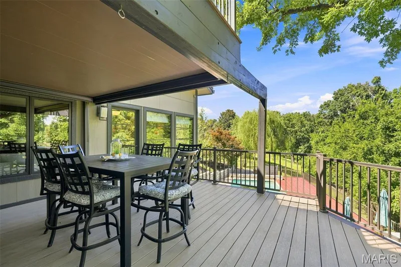 1212 Walnut Hill Farm Drive, Chesterfield, MO 63005 — listing photo 10 of 80