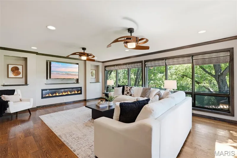 1212 Walnut Hill Farm Drive, Chesterfield, MO 63005 — listing photo 31 of 80