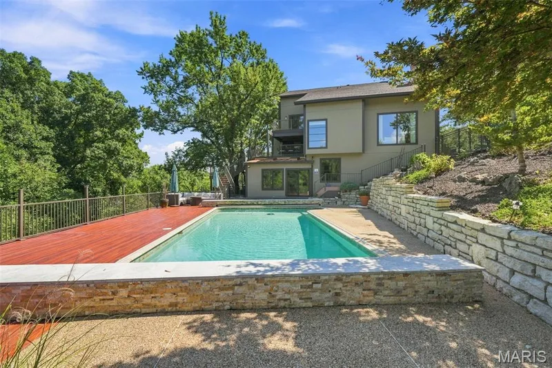 1212 Walnut Hill Farm Drive, Chesterfield, MO 63005 — listing photo 56 of 80