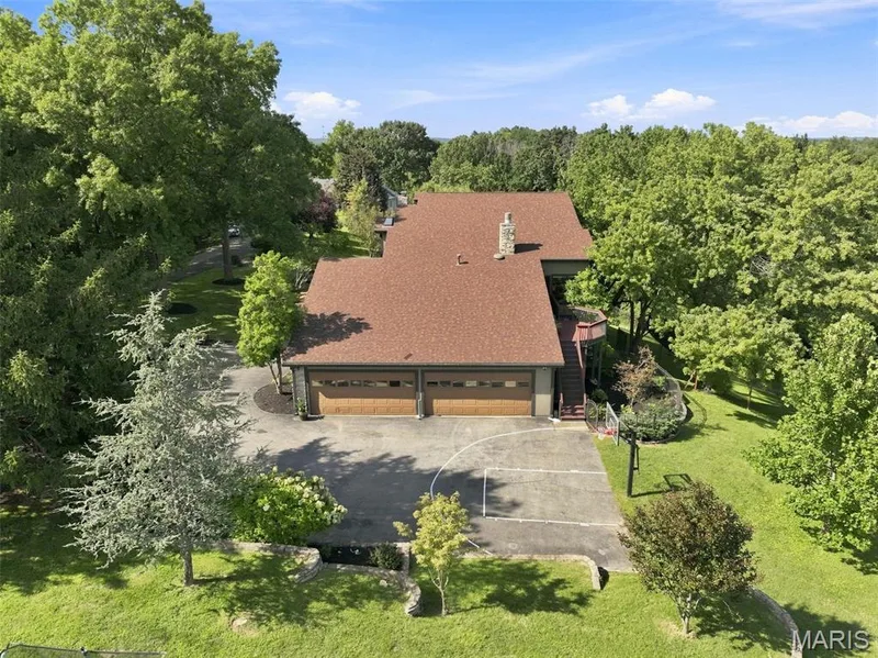 1212 Walnut Hill Farm Drive, Chesterfield, MO 63005 — listing photo 60 of 80