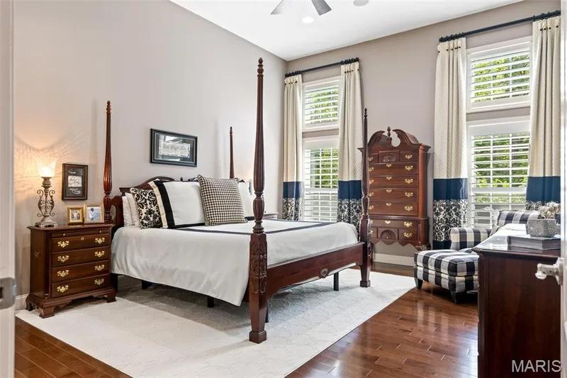 16334 Baxter Road, Chesterfield, MO 63005 — listing photo 23 of 48