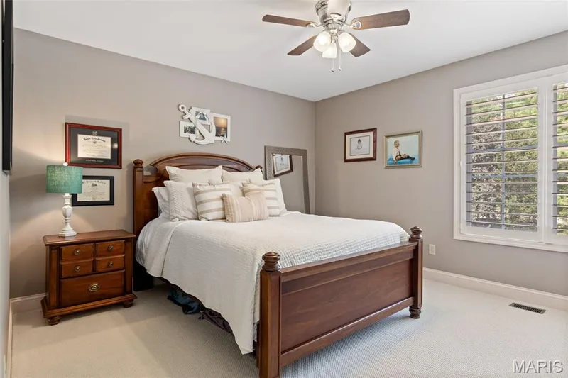 16334 Baxter Road, Chesterfield, MO 63005 — listing photo 32 of 48