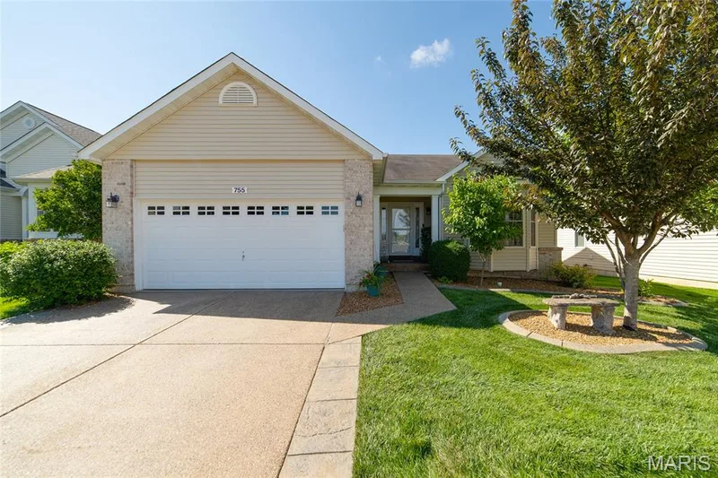 755 Ostrich Drive, Lake St. Louis, MO — listing photo 1