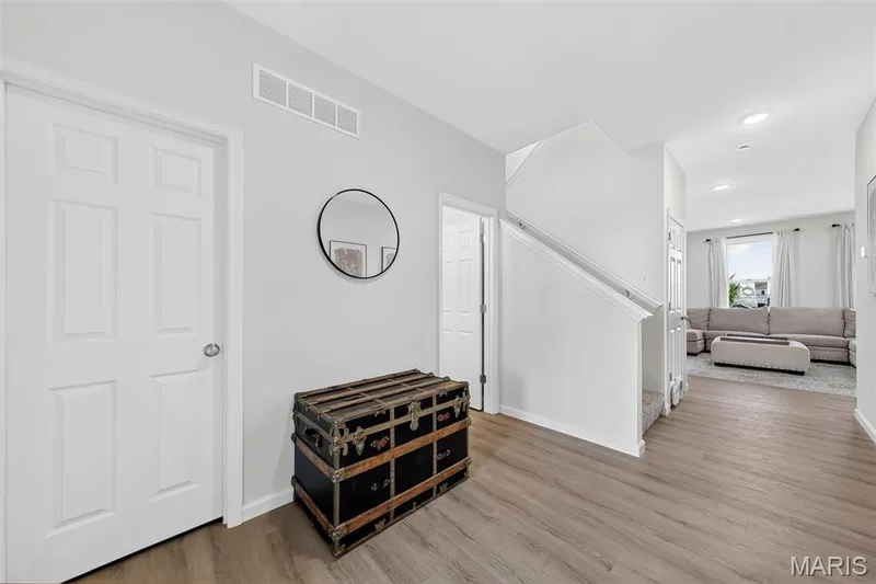 226 Marais Temps Clair Way, St Charles, MO 63301 — listing photo 5 of 42