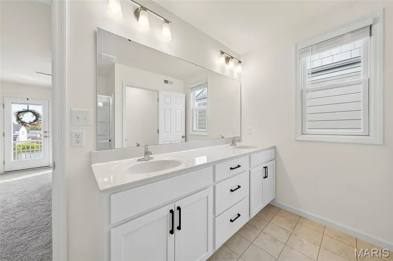 226 Marais Temps Clair Way, St Charles, MO 63301 — listing photo 22 of 42