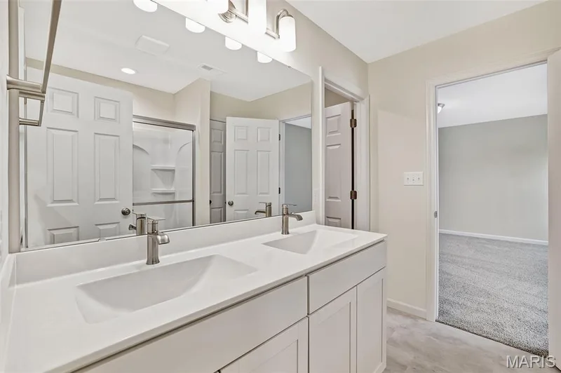 292 Still Creek Drive, Lake St. Louis, MO 63367 — listing photo 24 of 33