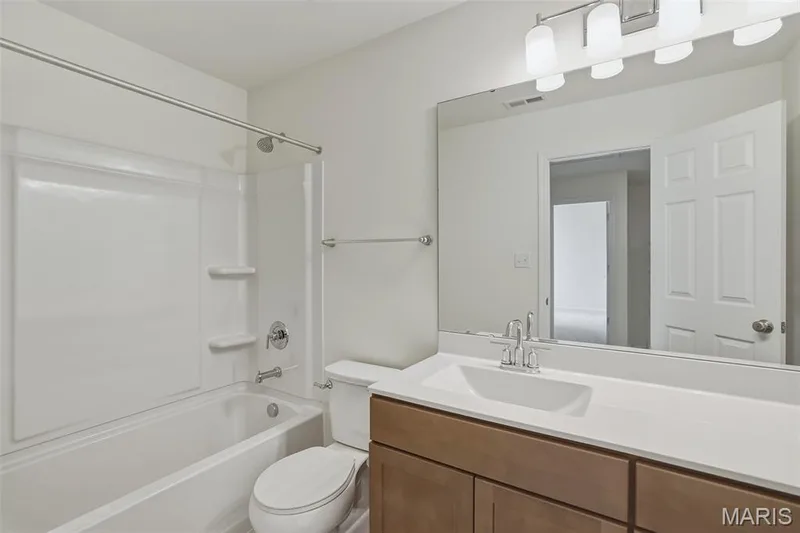 292 Still Creek Drive, Lake St. Louis, MO 63367 — listing photo 29 of 33