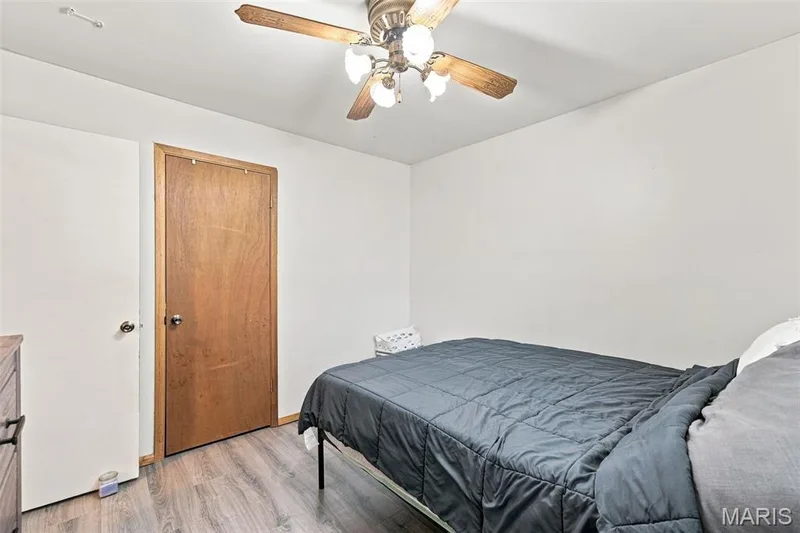 3319 Royal Domain Drive, St Charles, MO 63301 — listing photo 19 of 38